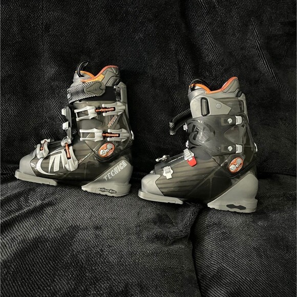 Tecnica Ski Boots Diablo Flame 26.5 Mens 260-265  Skiing 304mm Sz 8.5 Italy main image 4